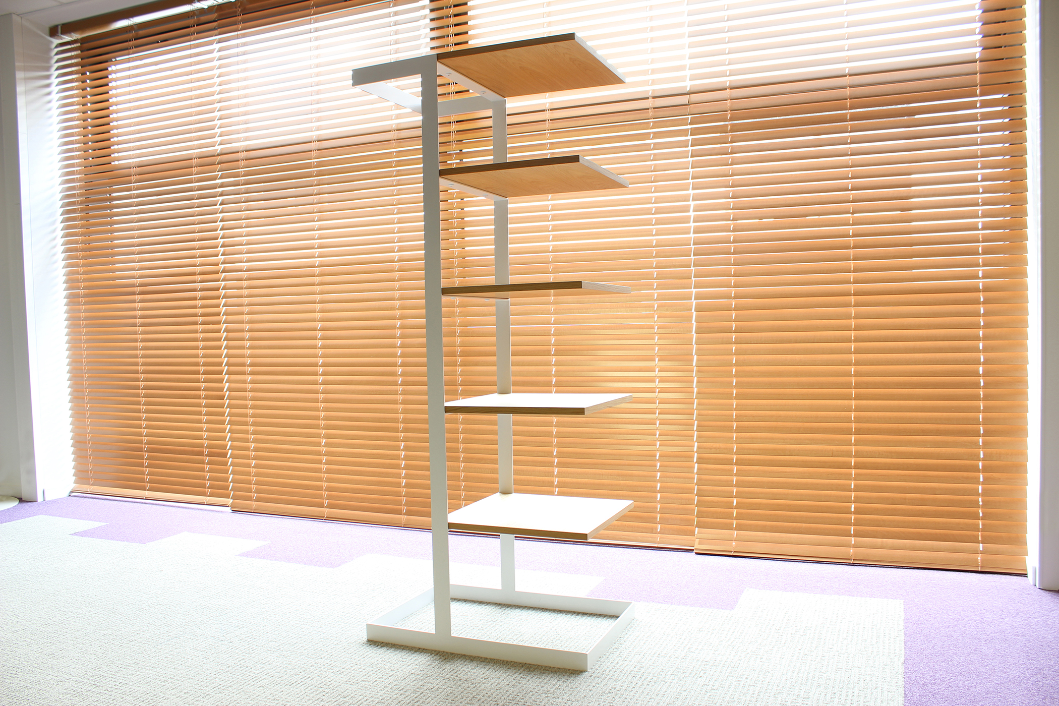 Etagère en bois et métal