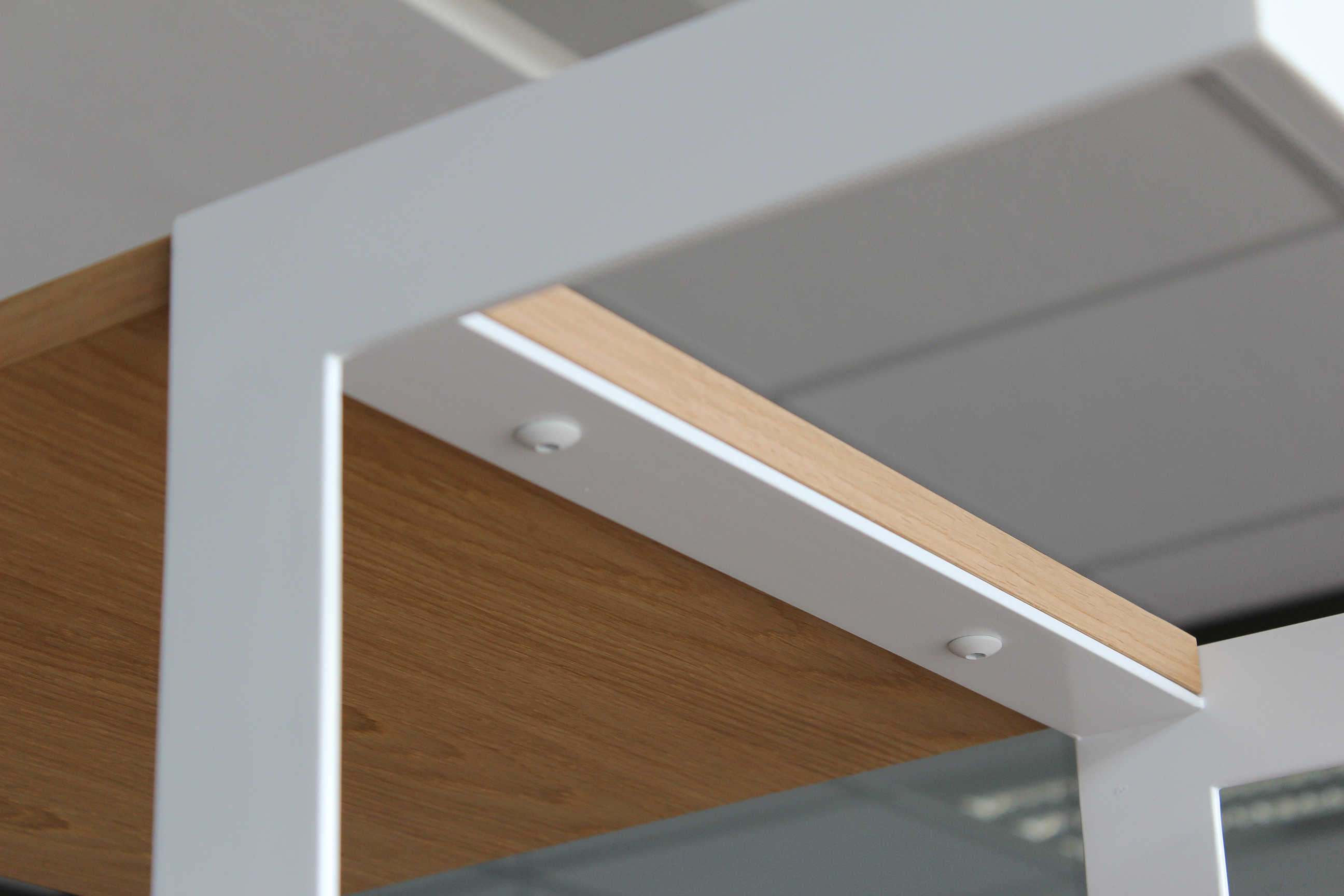 Etagère en bois et métal