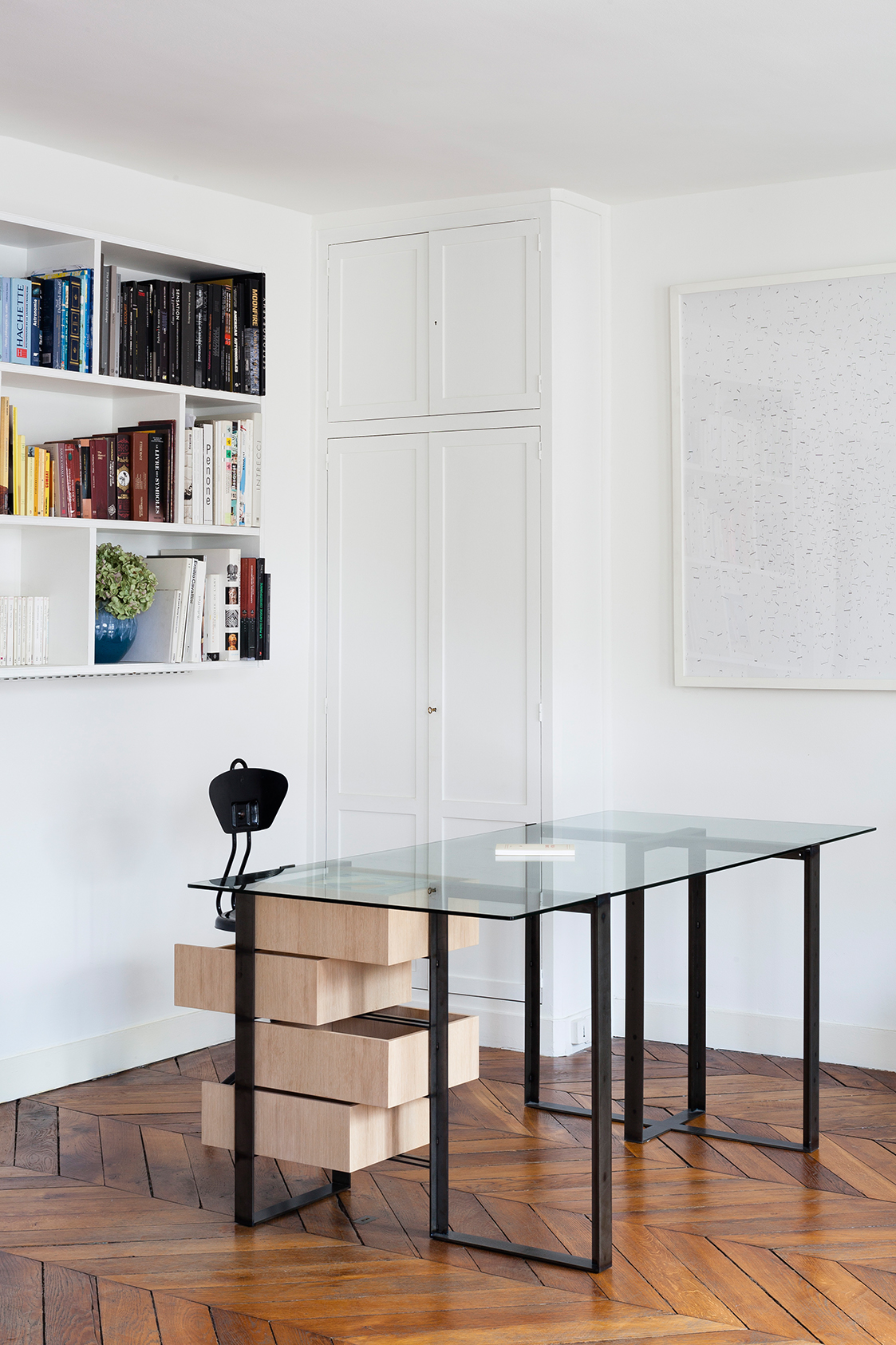 Desk in steel, glass and wood