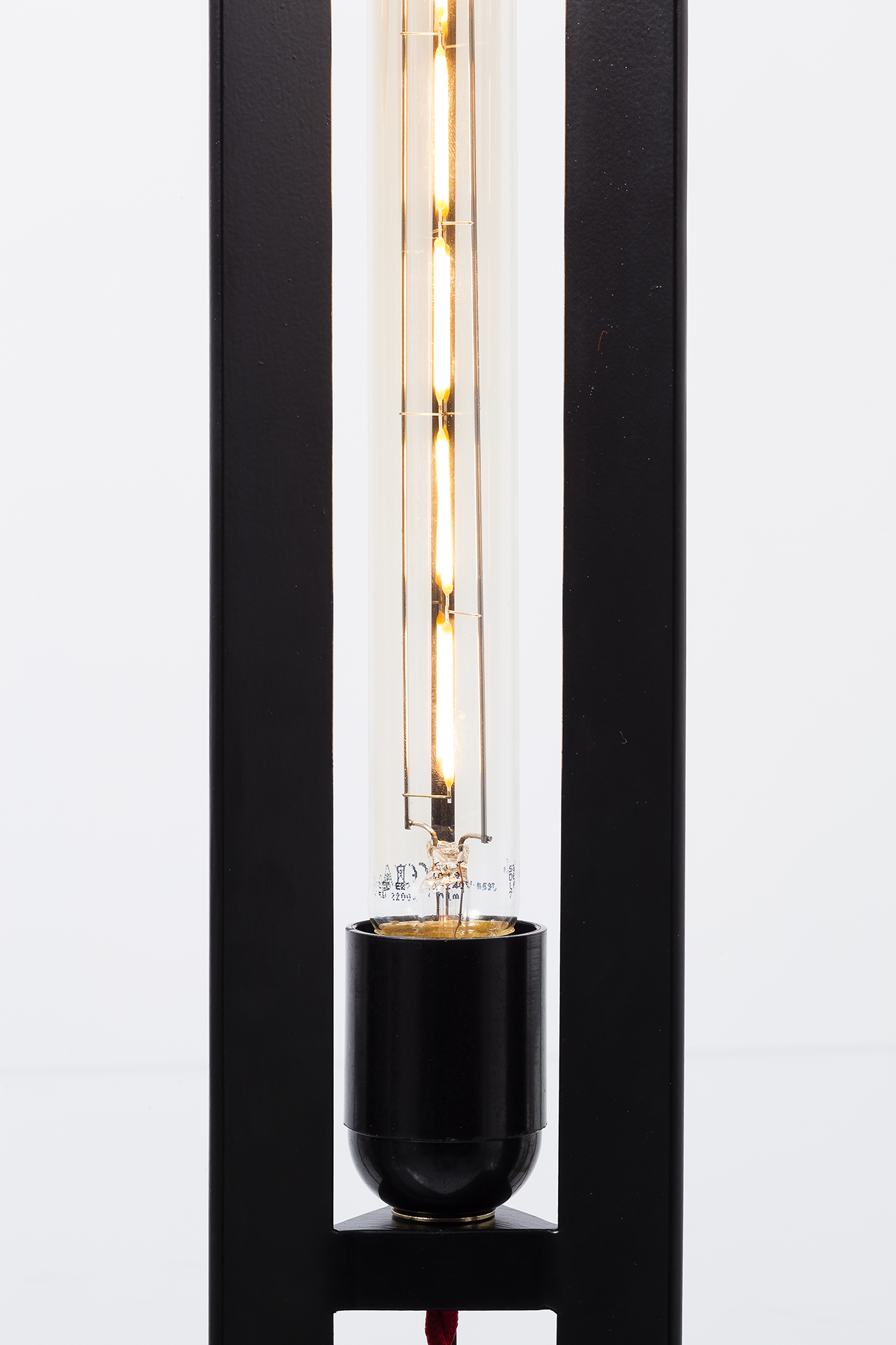 Lampe design en métal