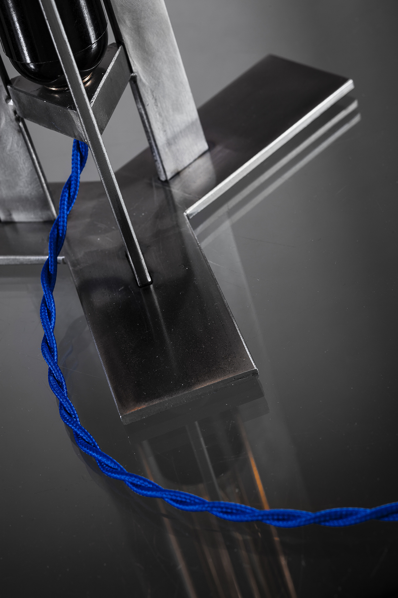 Lampe design en métal