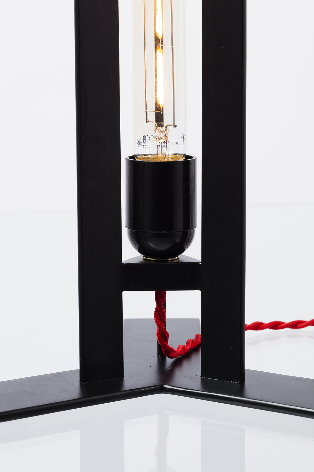 Lampe design en métal