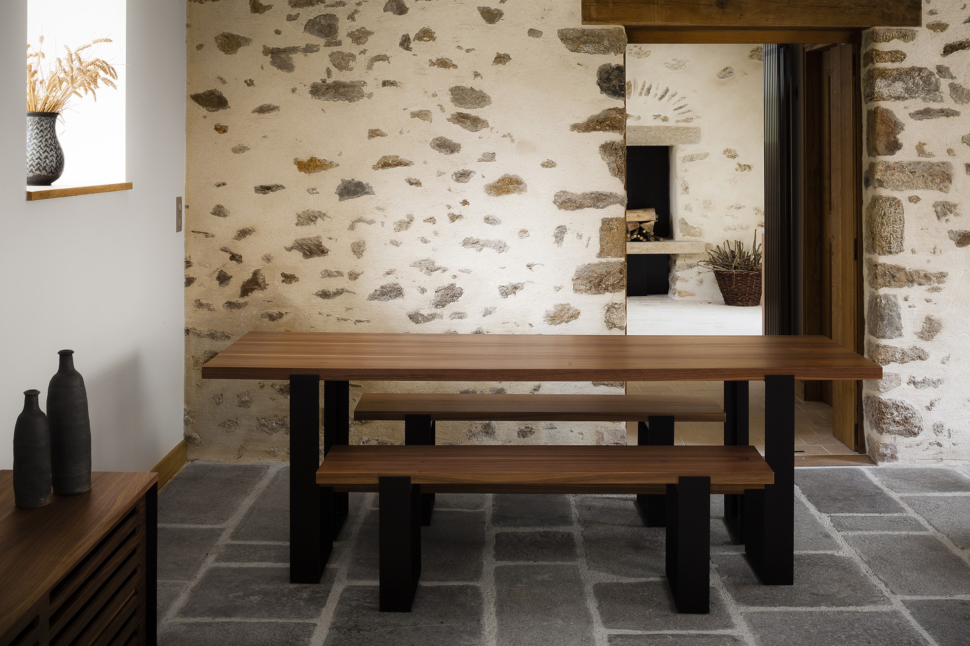 Designer bench in metal and wood