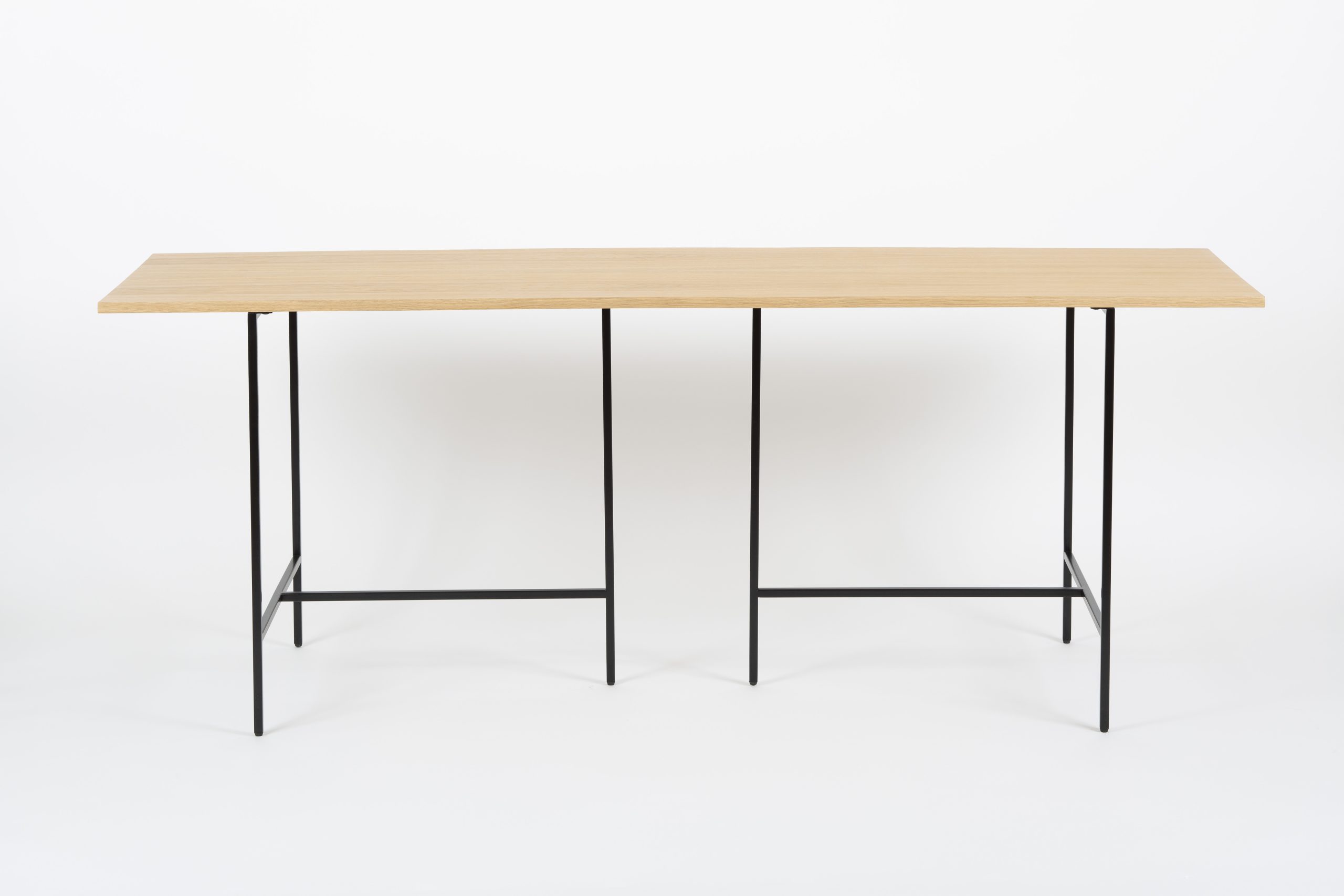 Table à manger Vavin chêne et acier noir mat