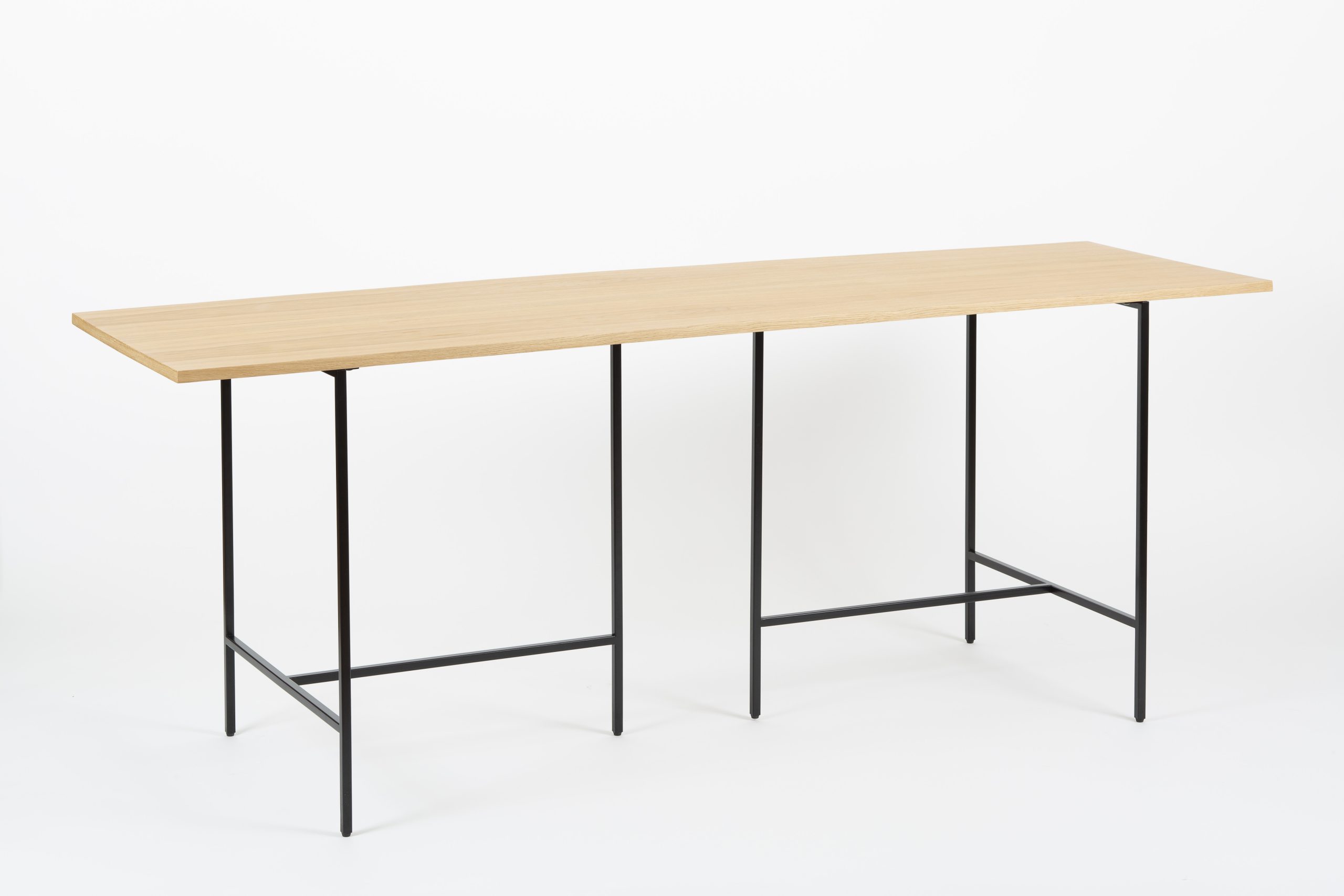 Table à manger Vavin chêne et acier noir mat design Alex de Rouvray